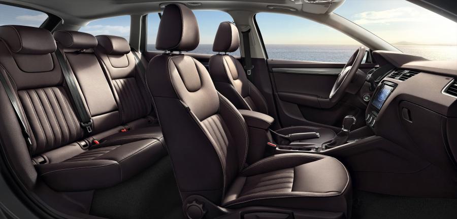 Интерьер Skoda Octavia Combi (5E) 2017 года  (CN) (фото 3 из 14)